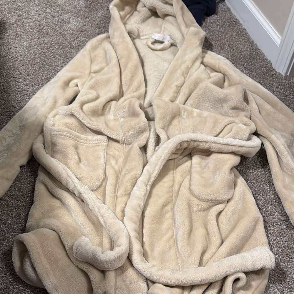 Cozy Cream Hooded Women's Robe